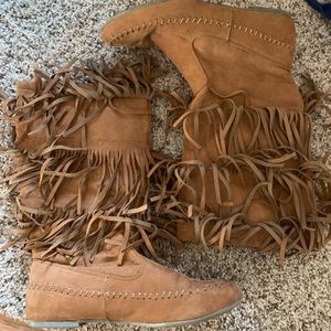 Brown suede fringe ladies boots